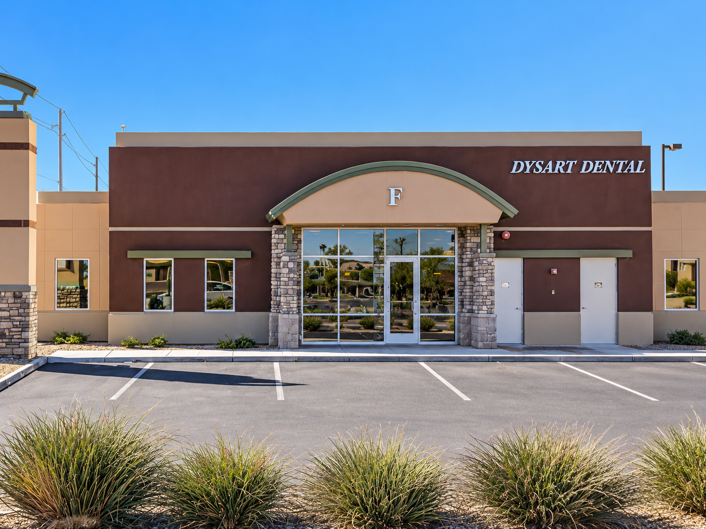 Dysart Dental’s storefront in Litchfield Park, Arizona